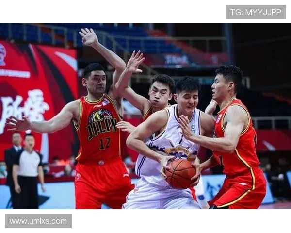 成都羽毛球队以59分领跑杯赛积分榜展现强劲实力