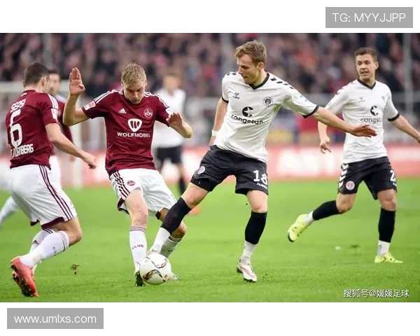 博德与桑德的激烈对决揭示足球战术与团队协作的重要性