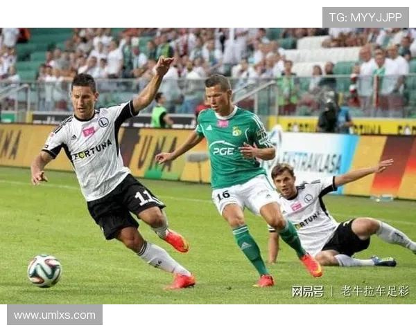 华沙军团与阿斯坦纳的激烈对决分析及赛后精彩回顾