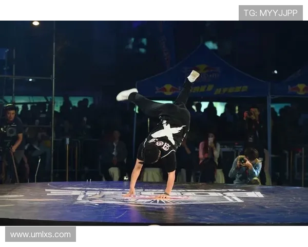 成都街舞队意识形态的深度对比与文化影响分析